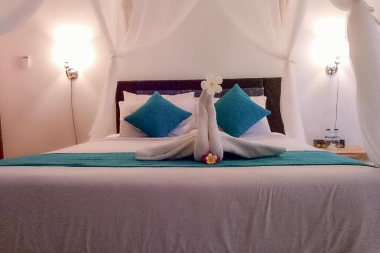 Perdana Homestay Lembongan นูซาเลมโบงัน ภายนอก รูปภาพ
