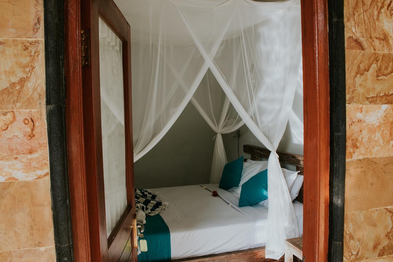 Perdana Homestay Lembongan นูซาเลมโบงัน ภายนอก รูปภาพ