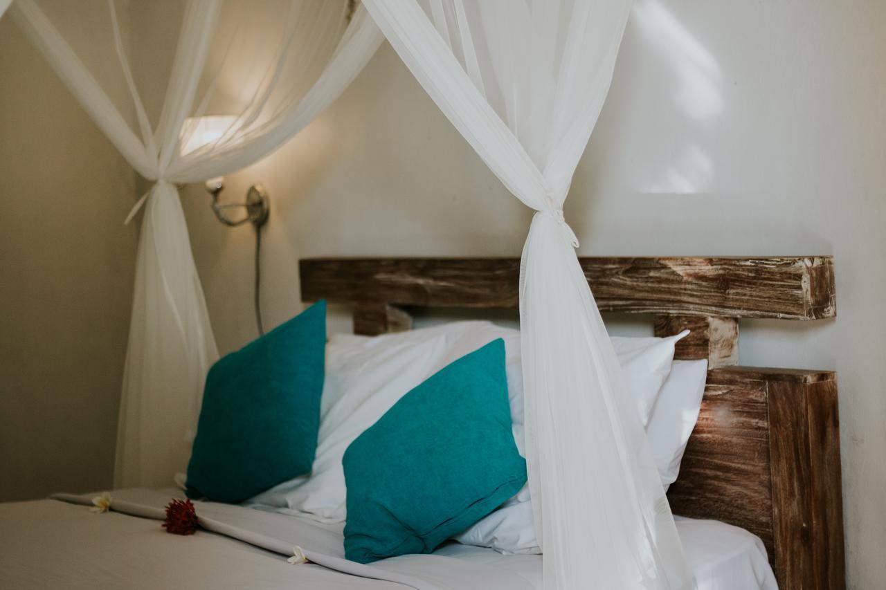 Perdana Homestay Lembongan นูซาเลมโบงัน ภายนอก รูปภาพ